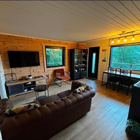 Gites Douillets : Chalet Sur Pilotis Уйе Экстерьер фото