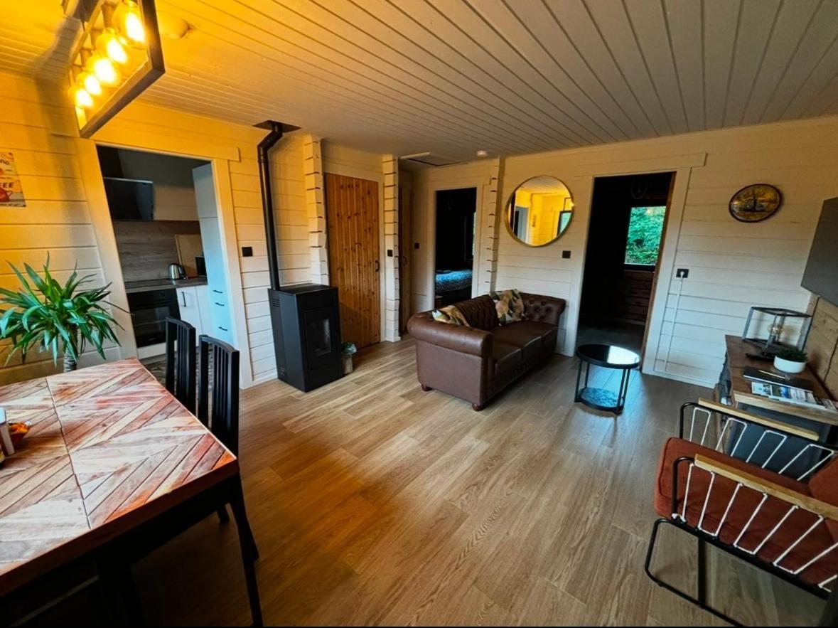 Gites Douillets : Chalet Sur Pilotis Уйе Экстерьер фото